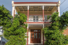 Modern Victorian Styled Holiday Home in Ashgrove